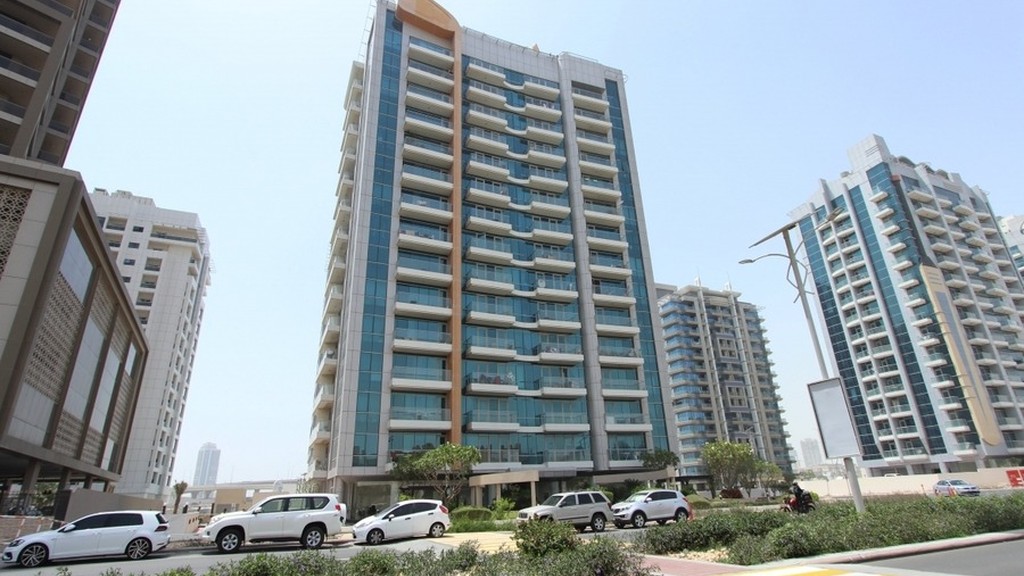 Golf Tower