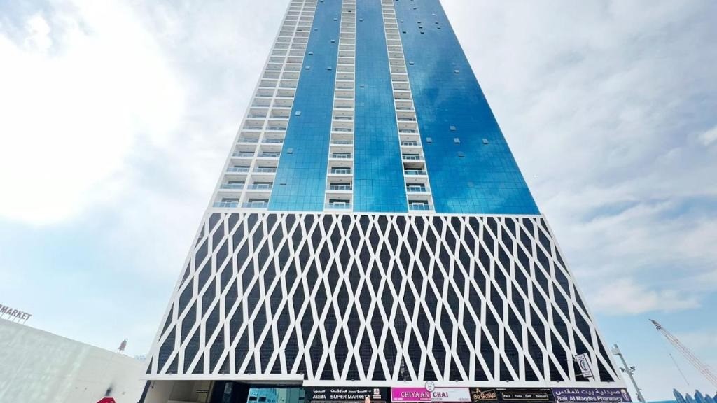 Oasis Tower One
