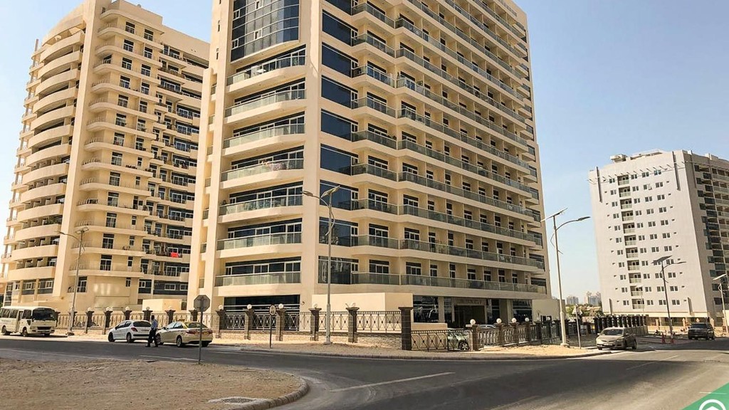 Royal Residence 2