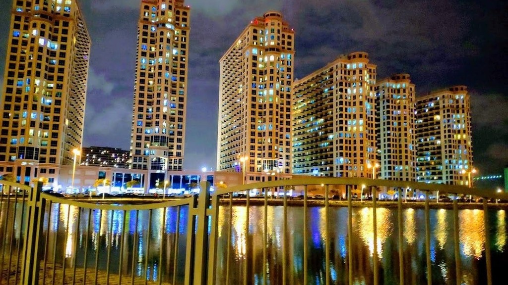 The Crescent