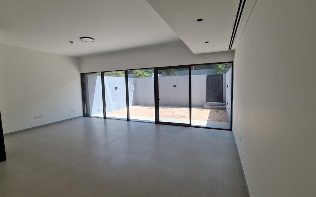 3BR Single Row Townhouse | Brand New | Garden Views