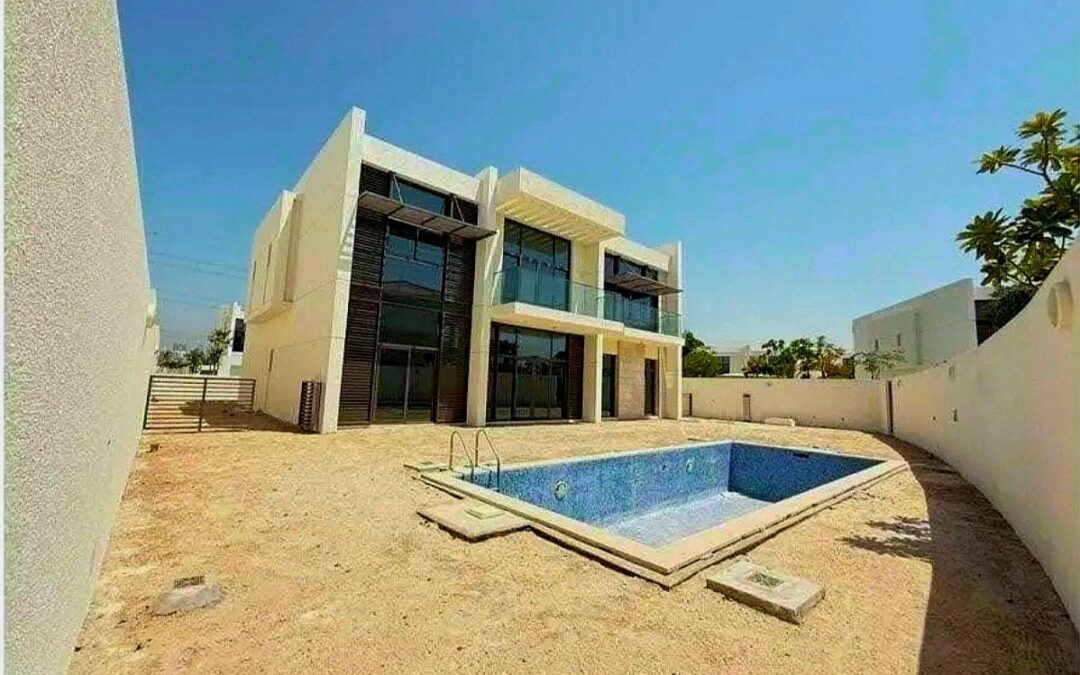 Brand New 5 bed Villa for Sale in District One, 10 minutes from Downtown.